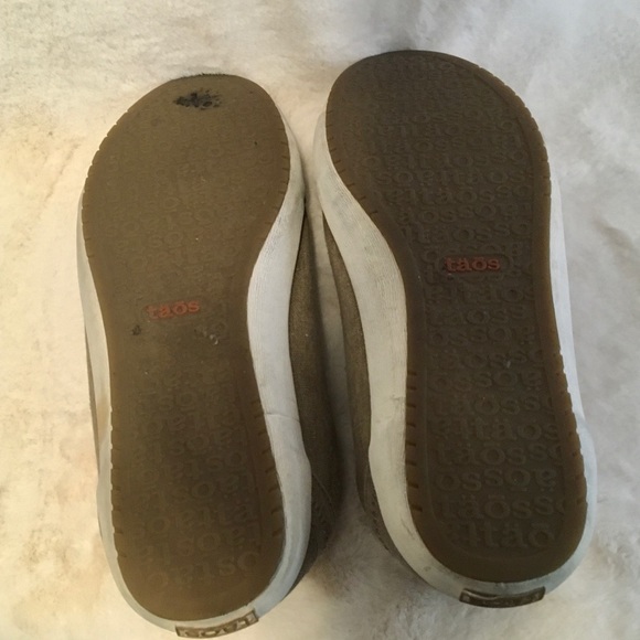 Taos Khaki Star Sneaker - Picture 6 of 6